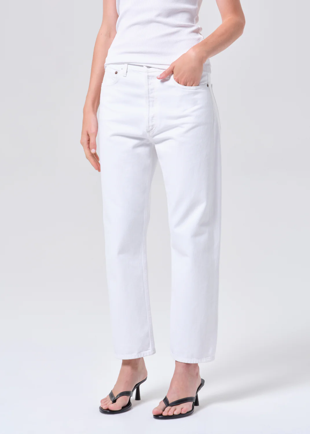 90's Crop Mid Rise Straight in Marshmallow - Image 4