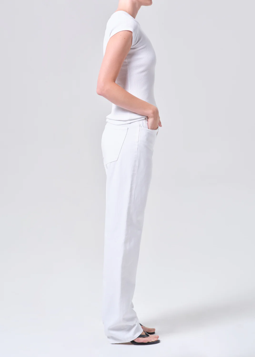 90's Mid Rise Straight 32" in Marshmallow - Image 3