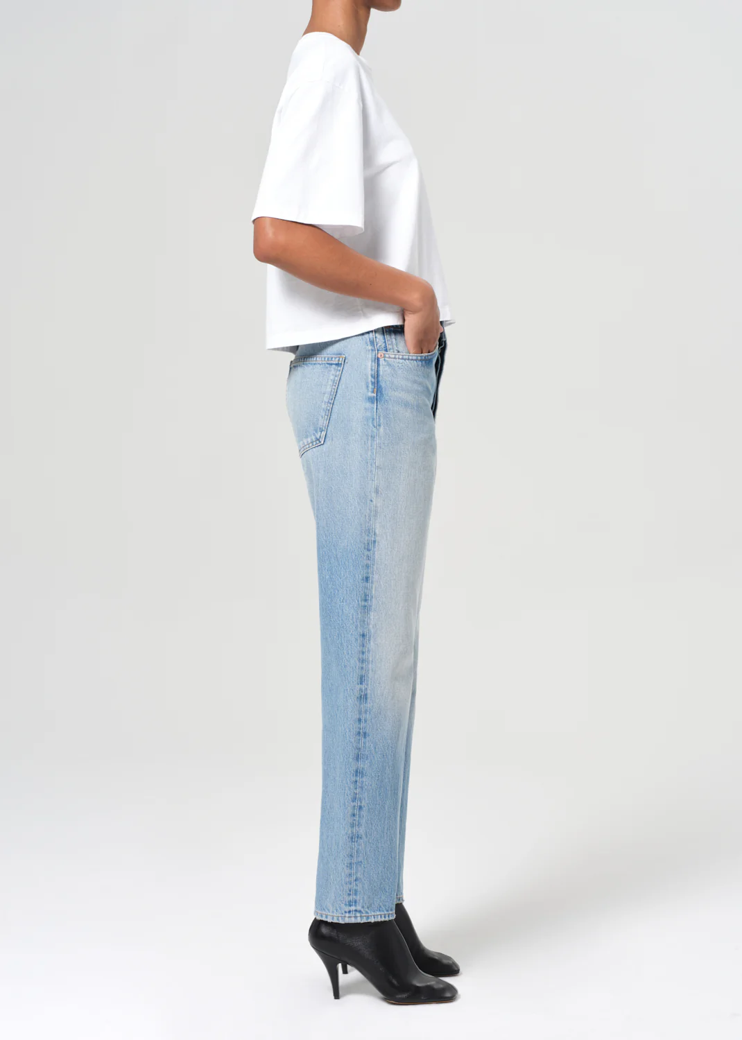 90's Mid Rise Straight in Vault - Image 3