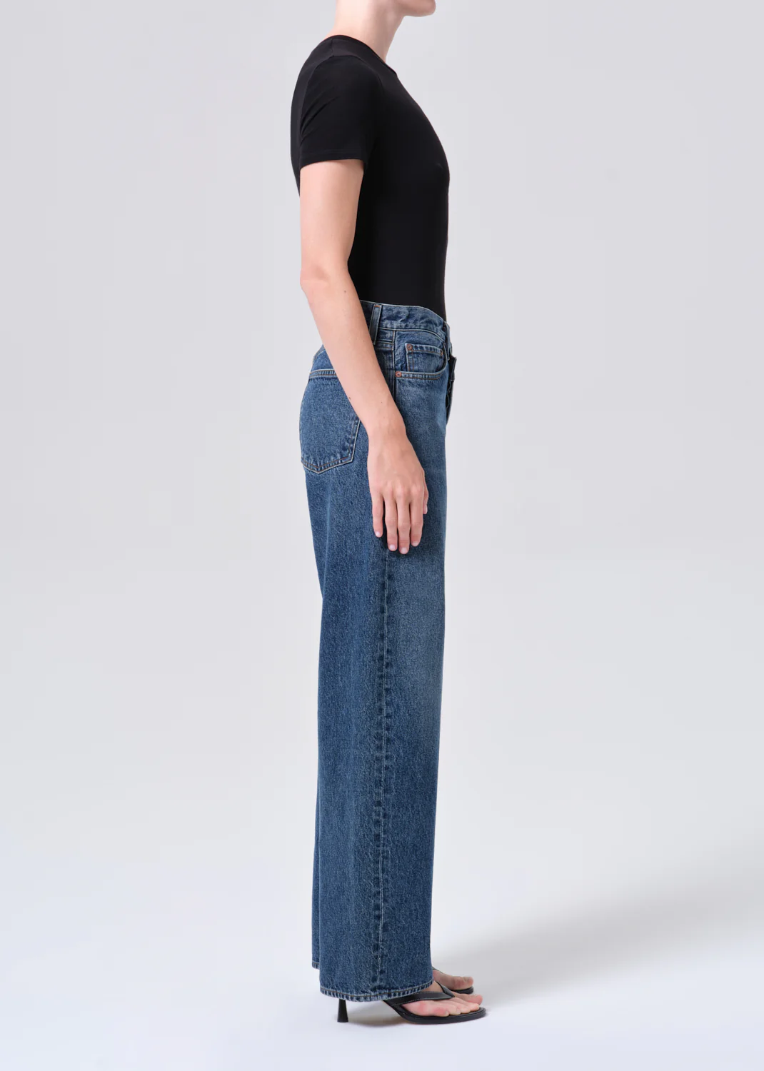 Arc Criss Cross Jean (Weightless) in Form - Image 3