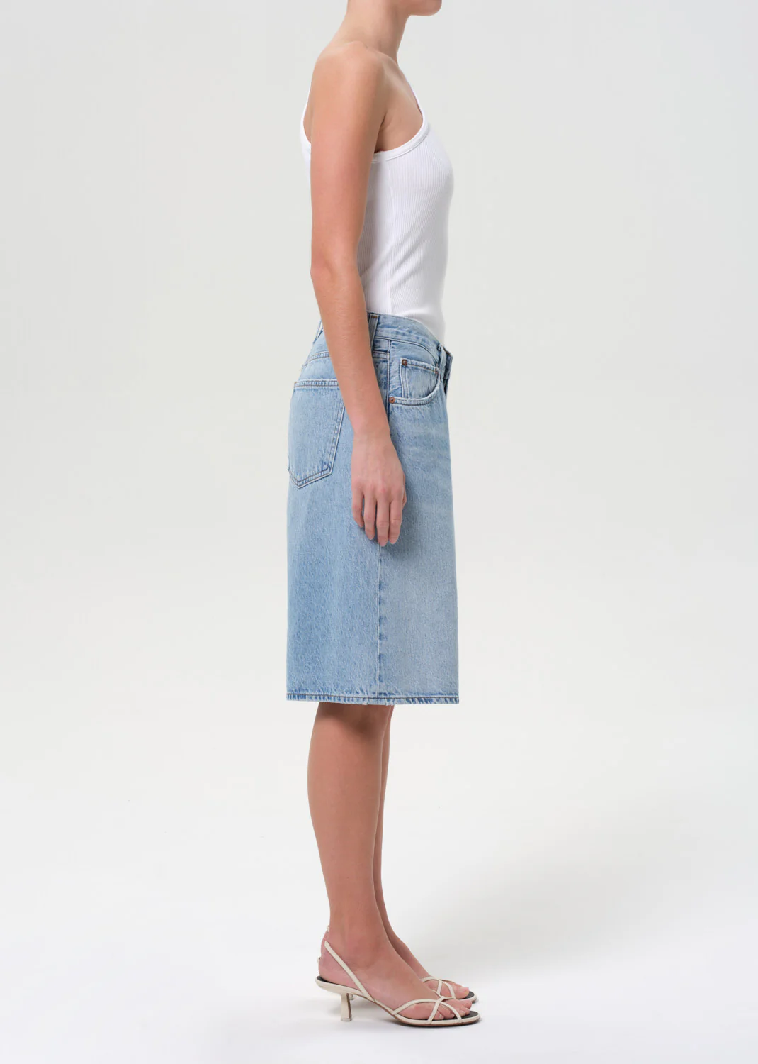 Baggy V-Short in Prevail - Image 3