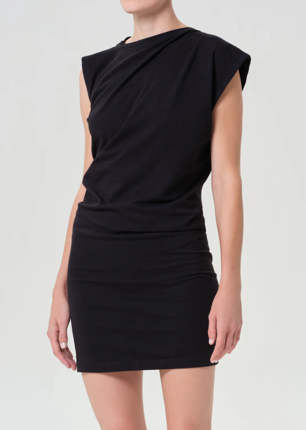Beth Dress in Black - Image 4