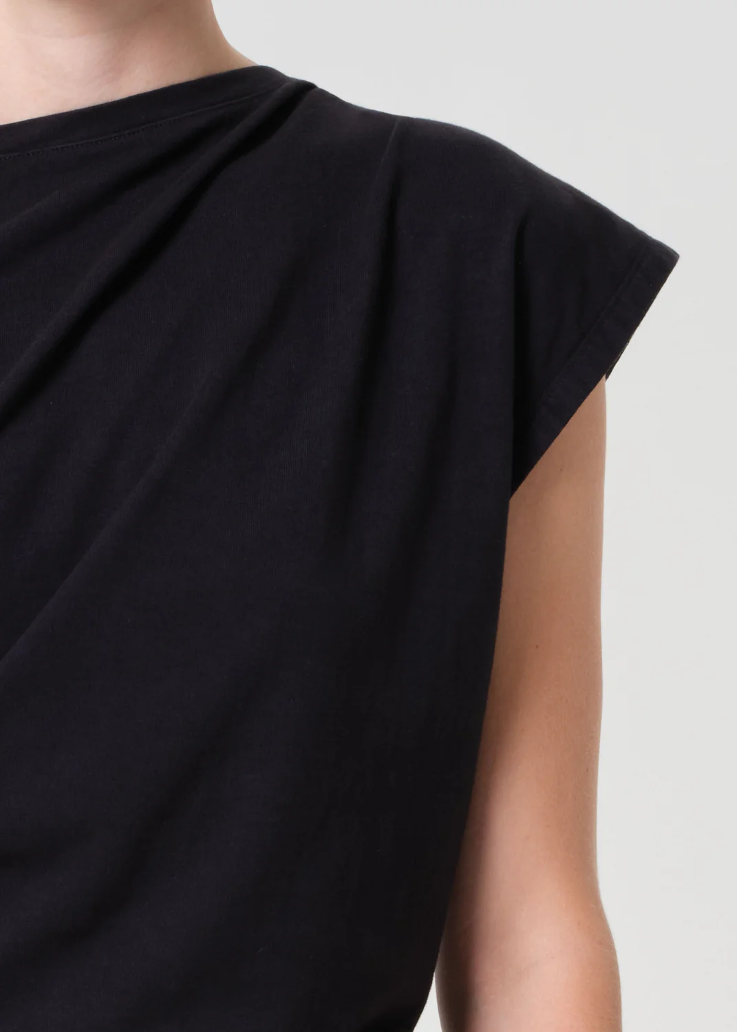 Beth Dress in Black - Image 5