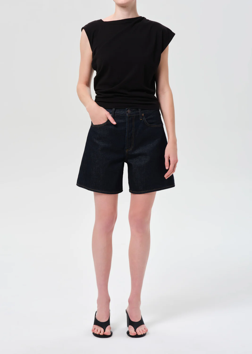 Dame Short (Weightless) in Rinse