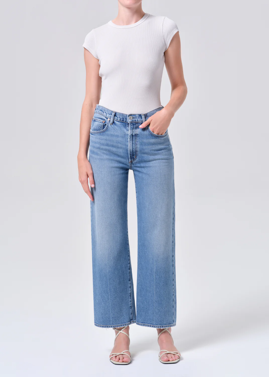 Harper Crop Jean (Weightless Stretch) in Kindle