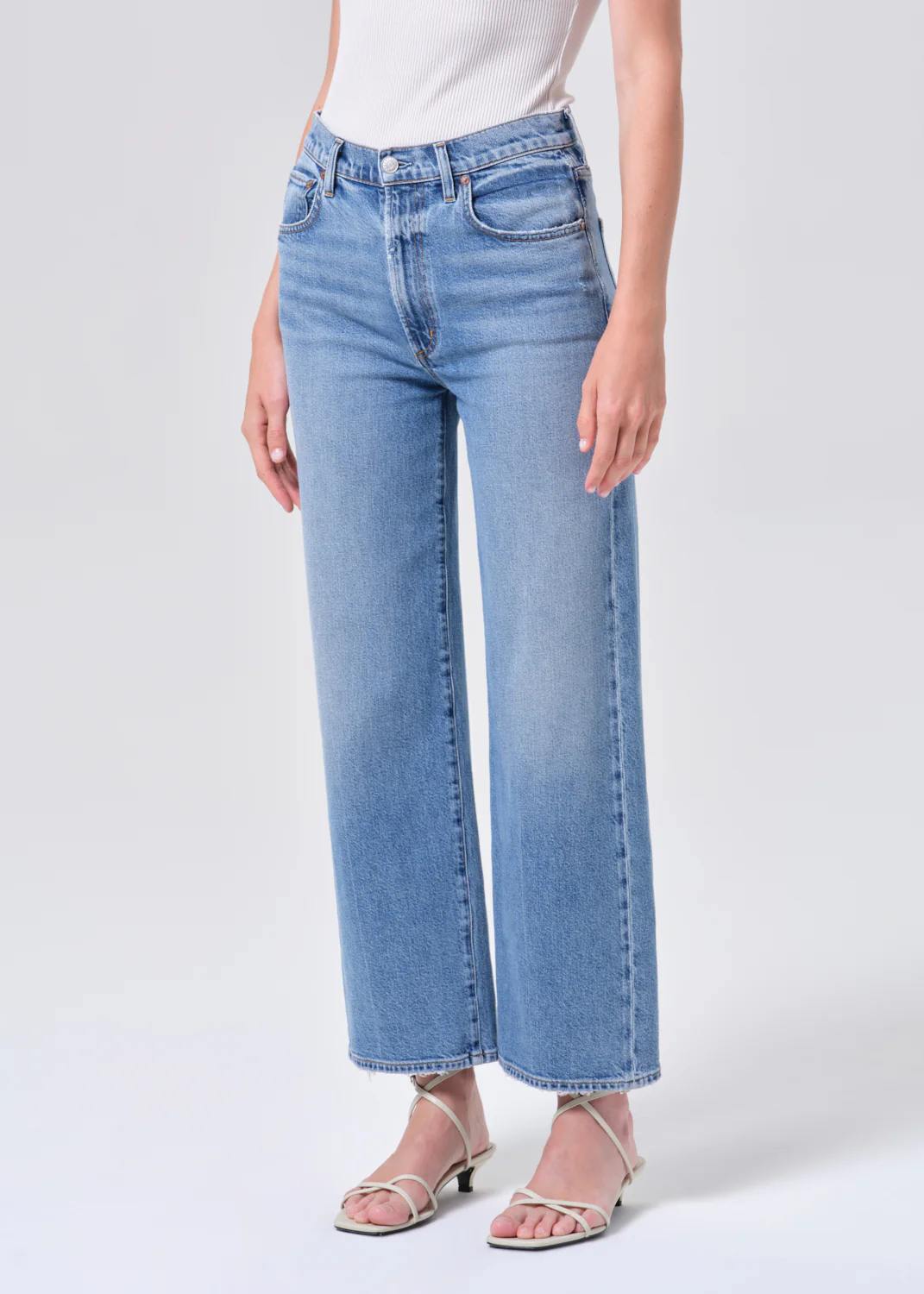 Harper Crop Jean (Weightless Stretch) in Kindle - Image 4