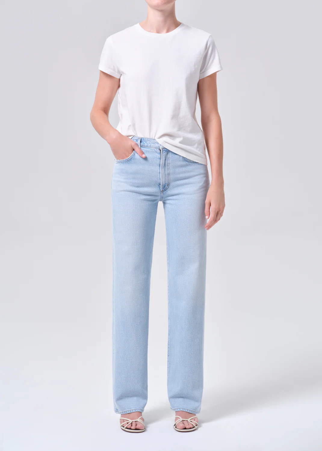 Harper Straight Jean (Weightless Stretch) in Flaunt