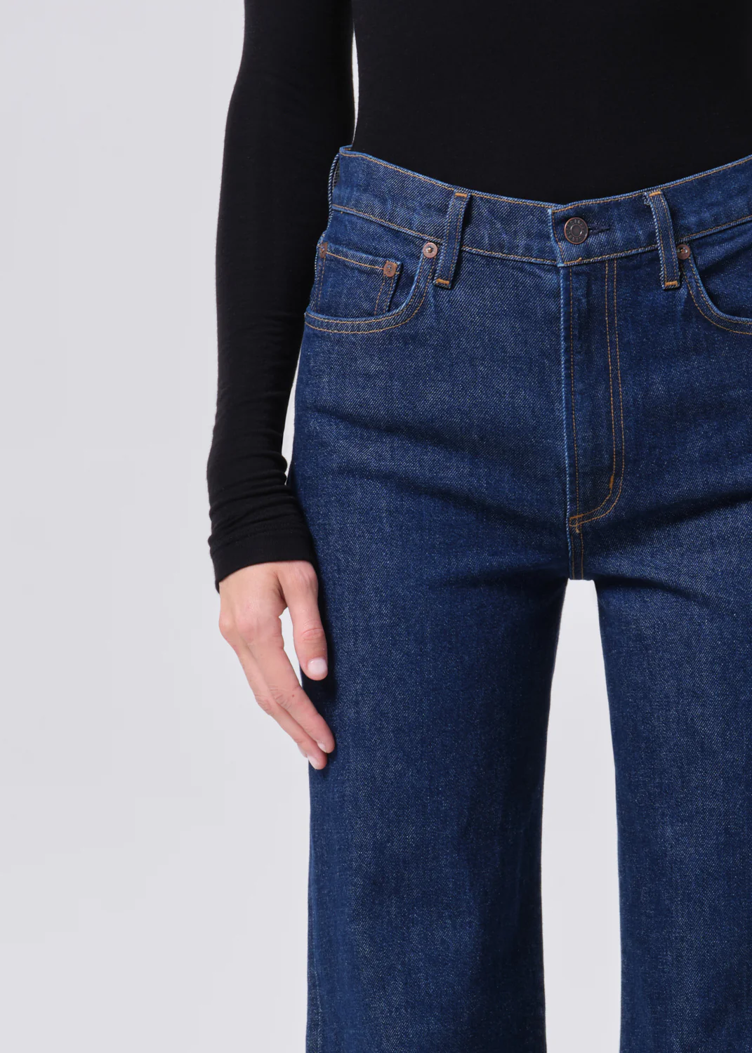 Harper Straight Jean (Stretch) in Reissue - Image 4