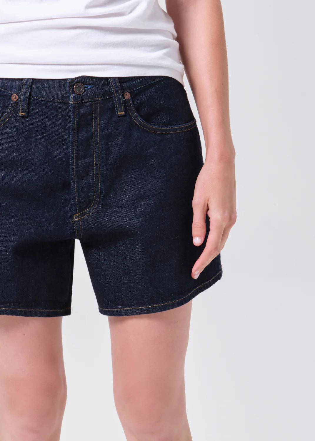 Leith Short (Weightless) in Rinse - Image 5