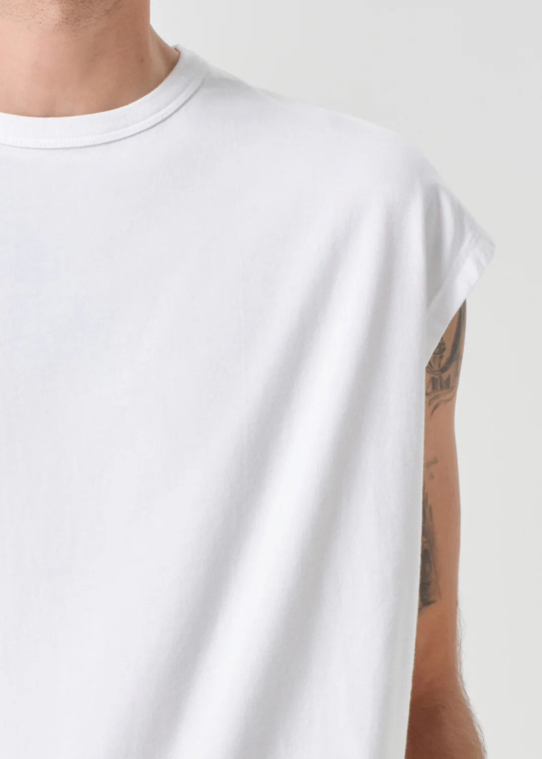 Leonard Sleeveless Tee in White - Image 6