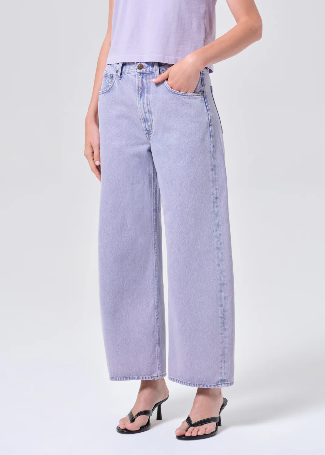 Low Curve Crop Jean in Aura - Image 4