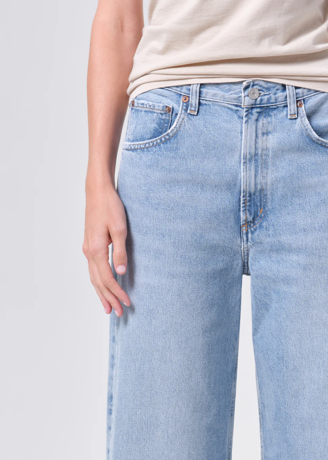 Low Curve Jean in Force - Image 4