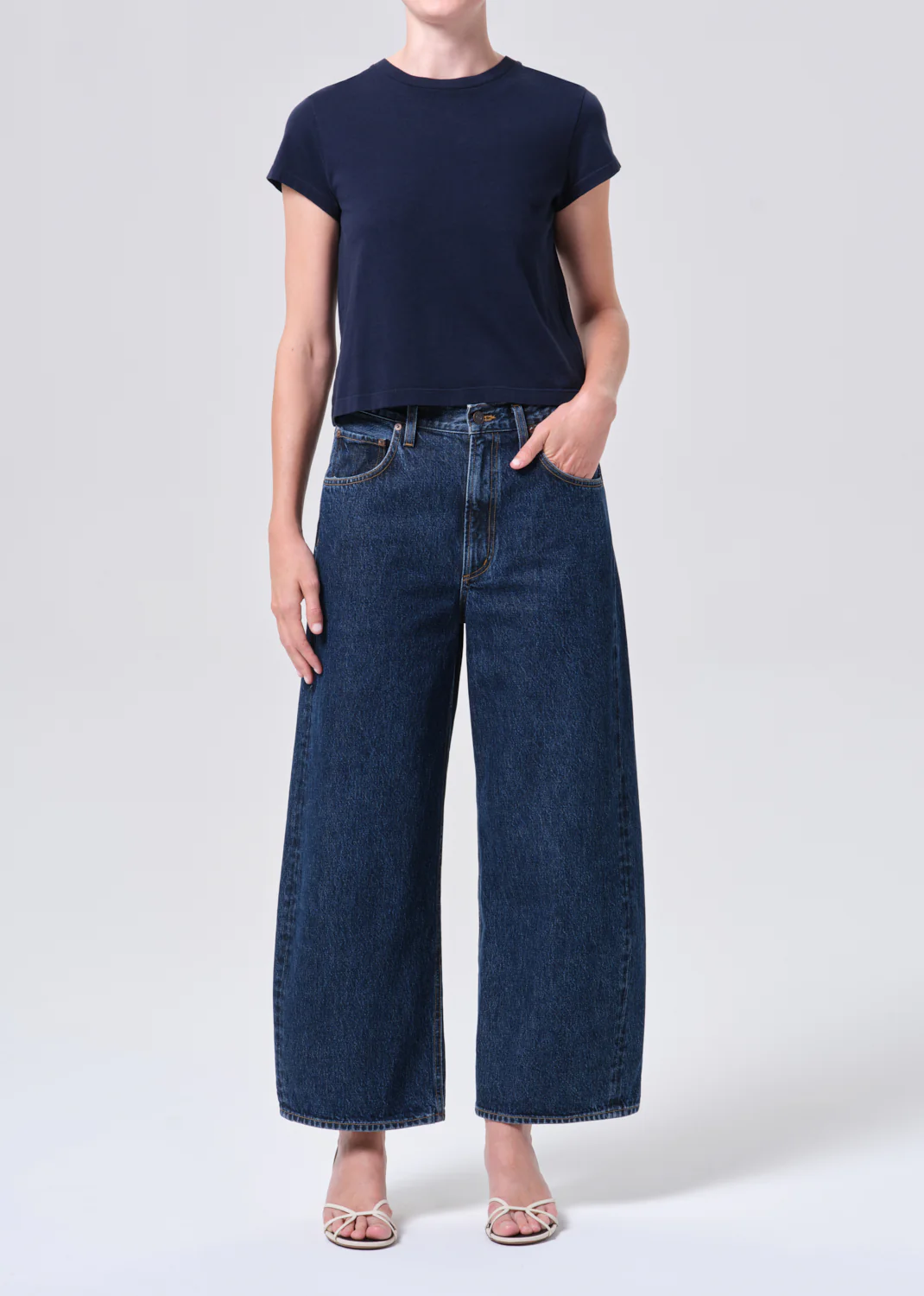 Low Curve Crop Jean in Pendulum