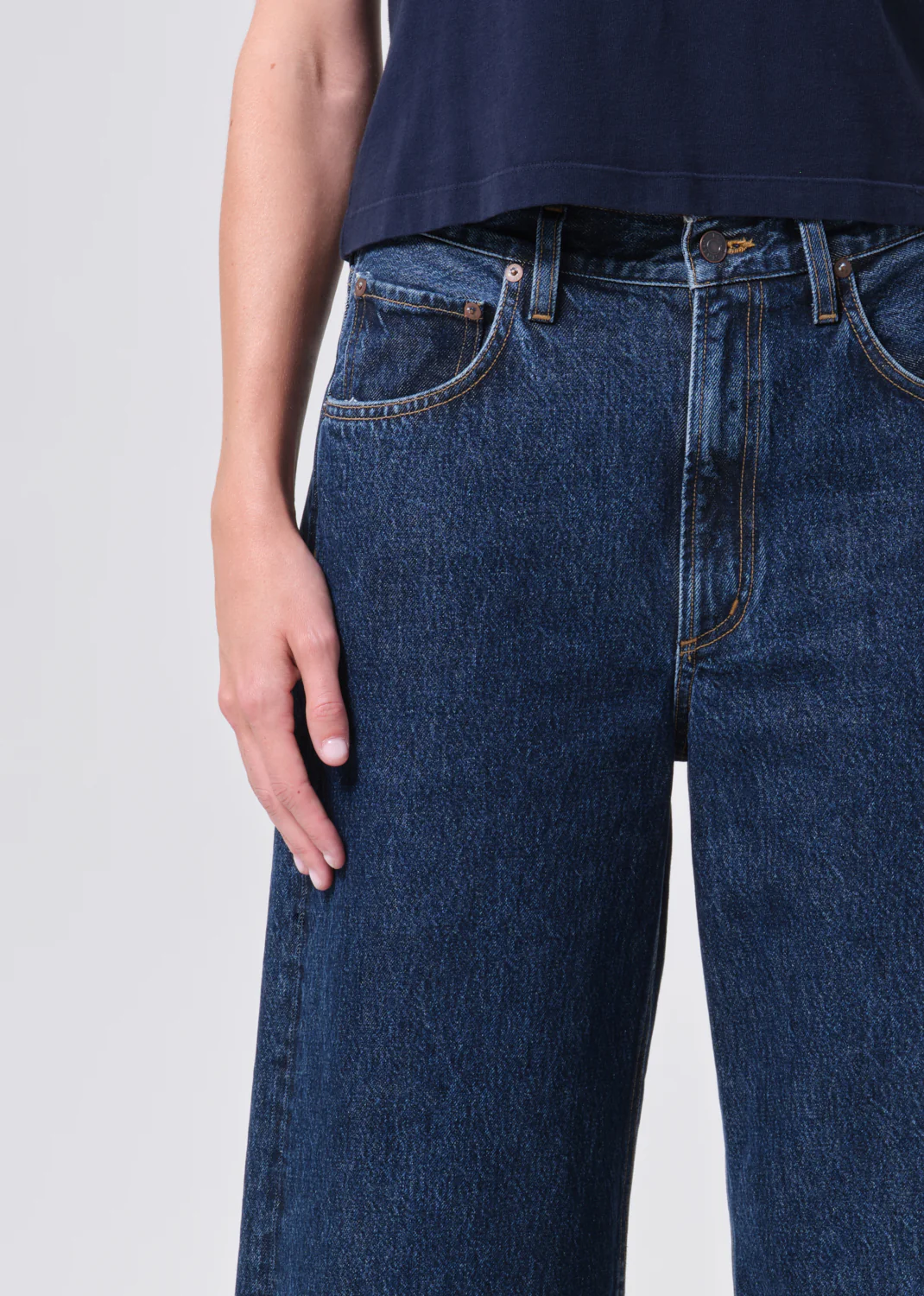 Low Curve Crop Jean in Pendulum - Image 5