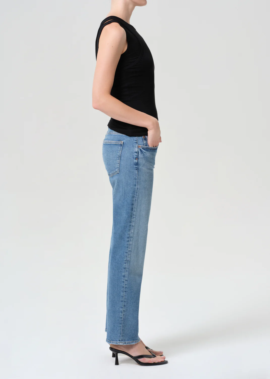 Low Rise Slim 29" (Weightless Stretch) in Kindle - Image 2