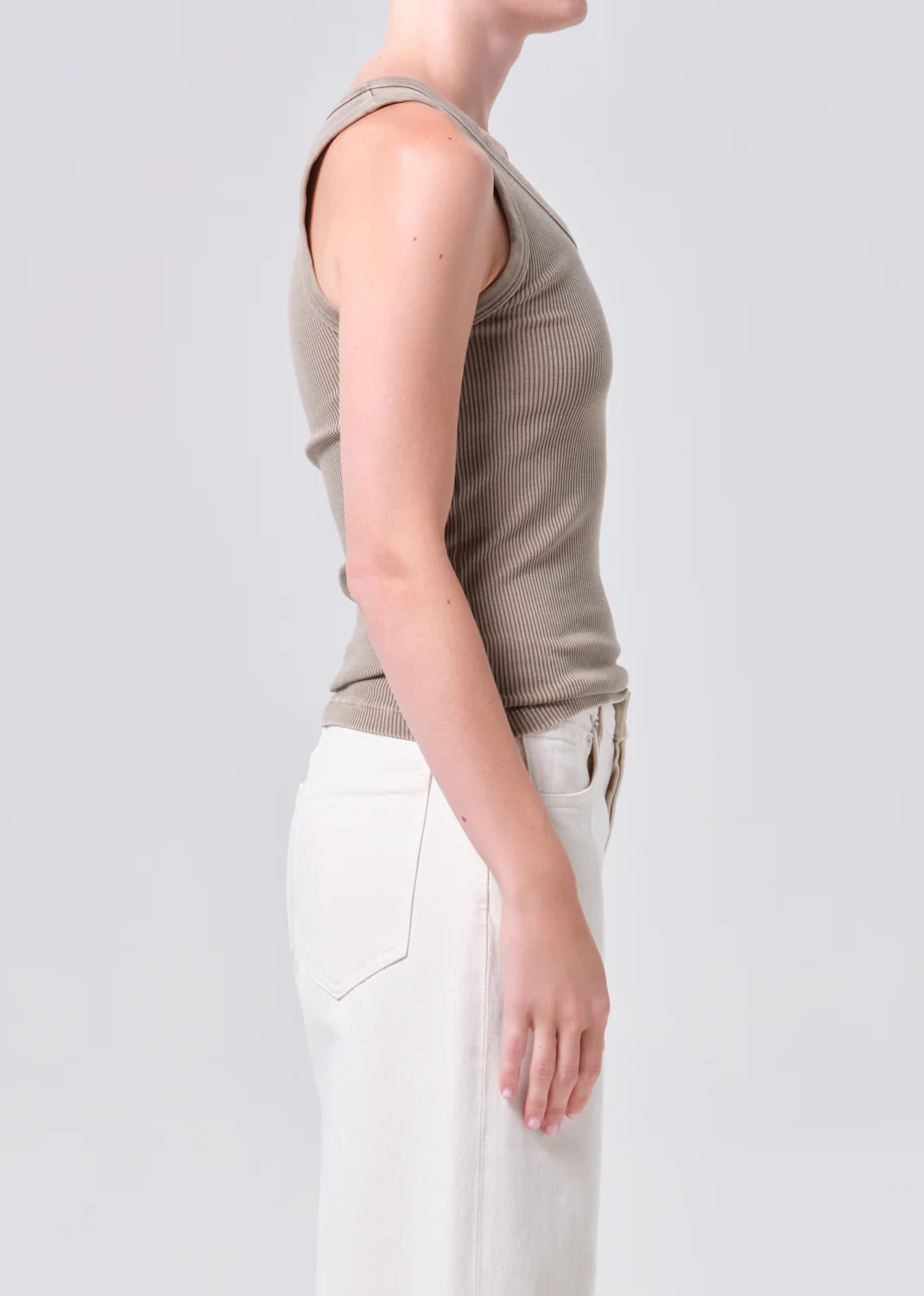 Poppy Tank in Trail - Image 3
