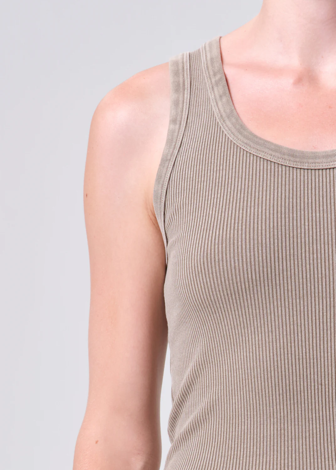 Poppy Tank in Trail - Image 5