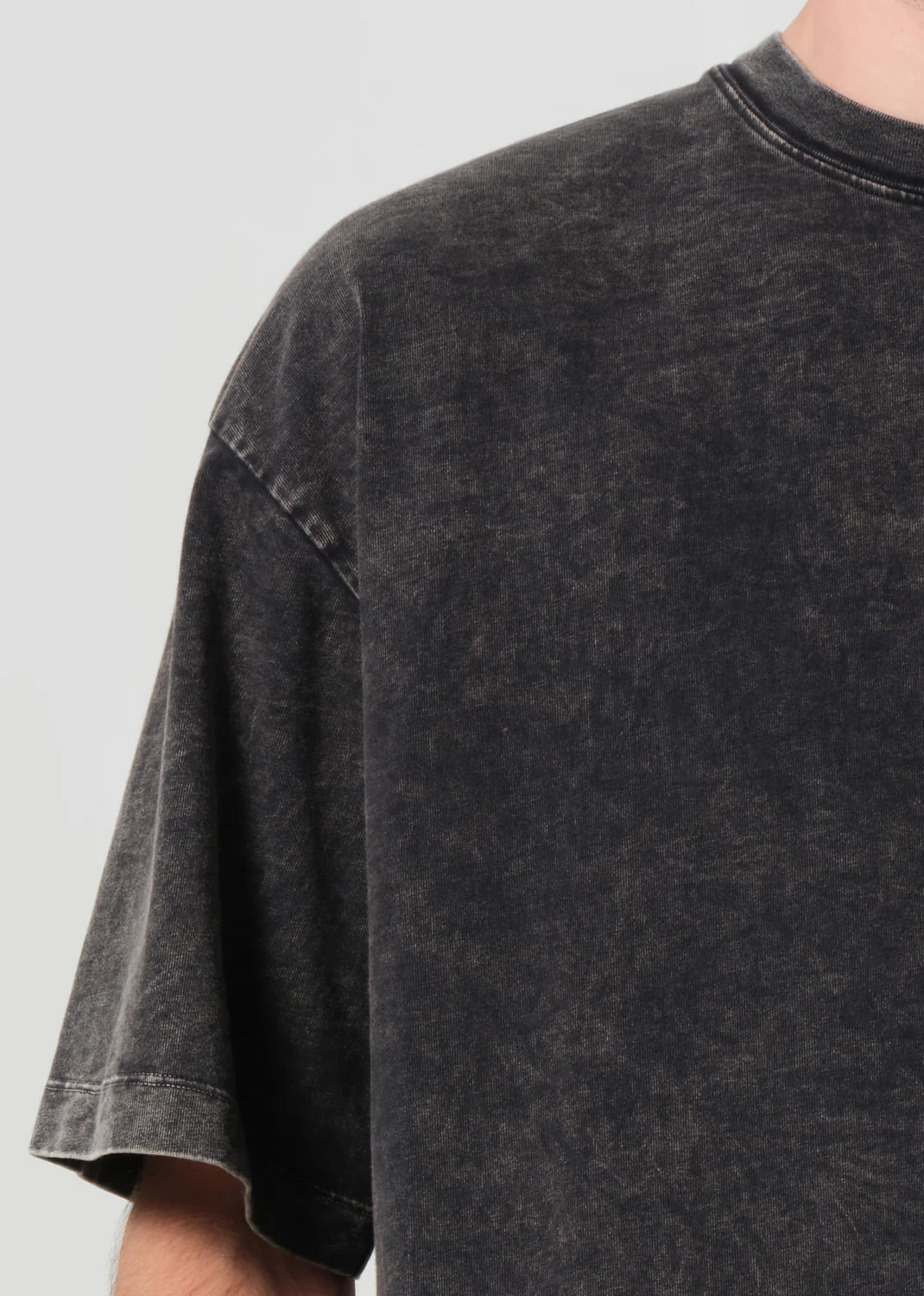 Portman Tee in Kinetic - Image 5