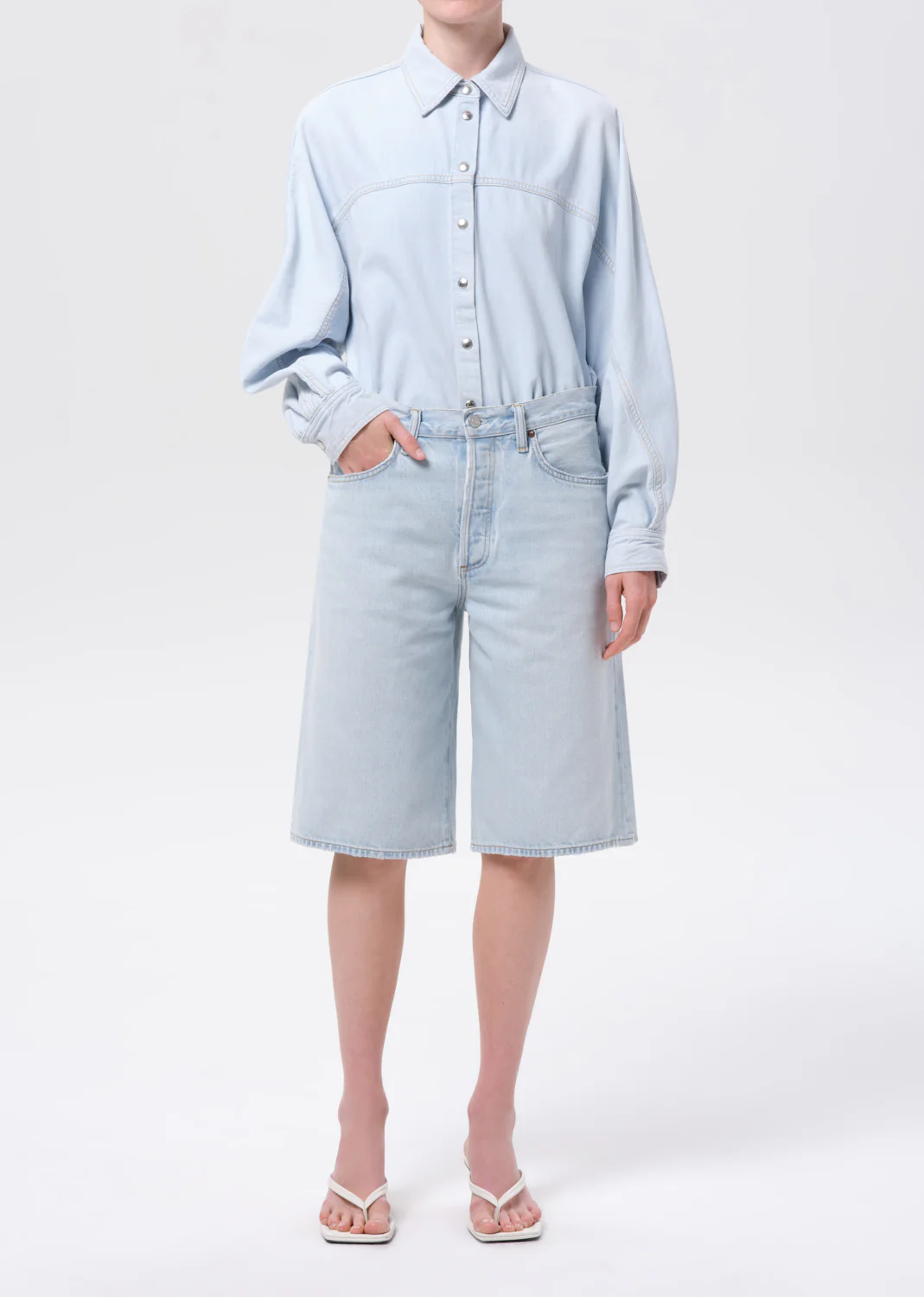 Ramona Short (Weightless) in Tangent