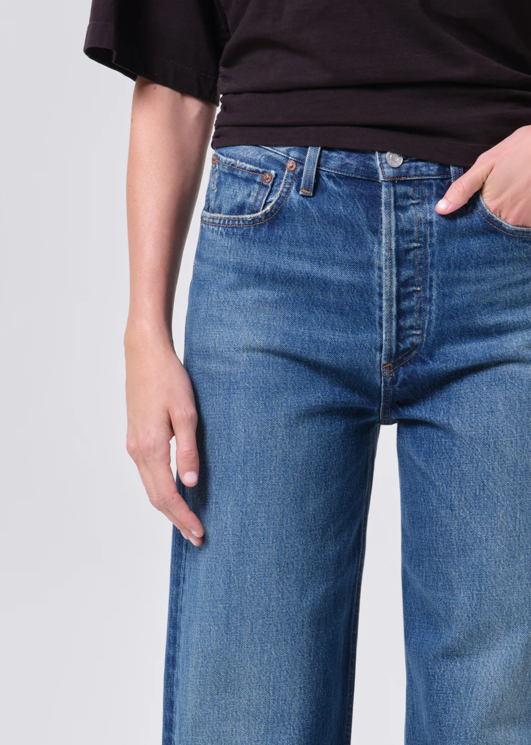 Ren Jean 32" in Chapter - Image 5