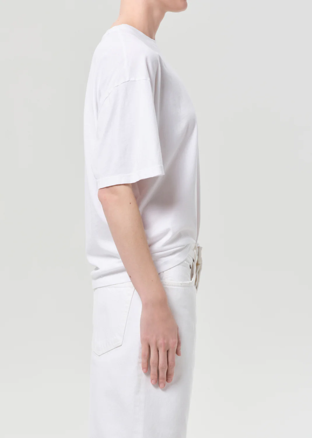 Roma T-Shirt in White - Image 3