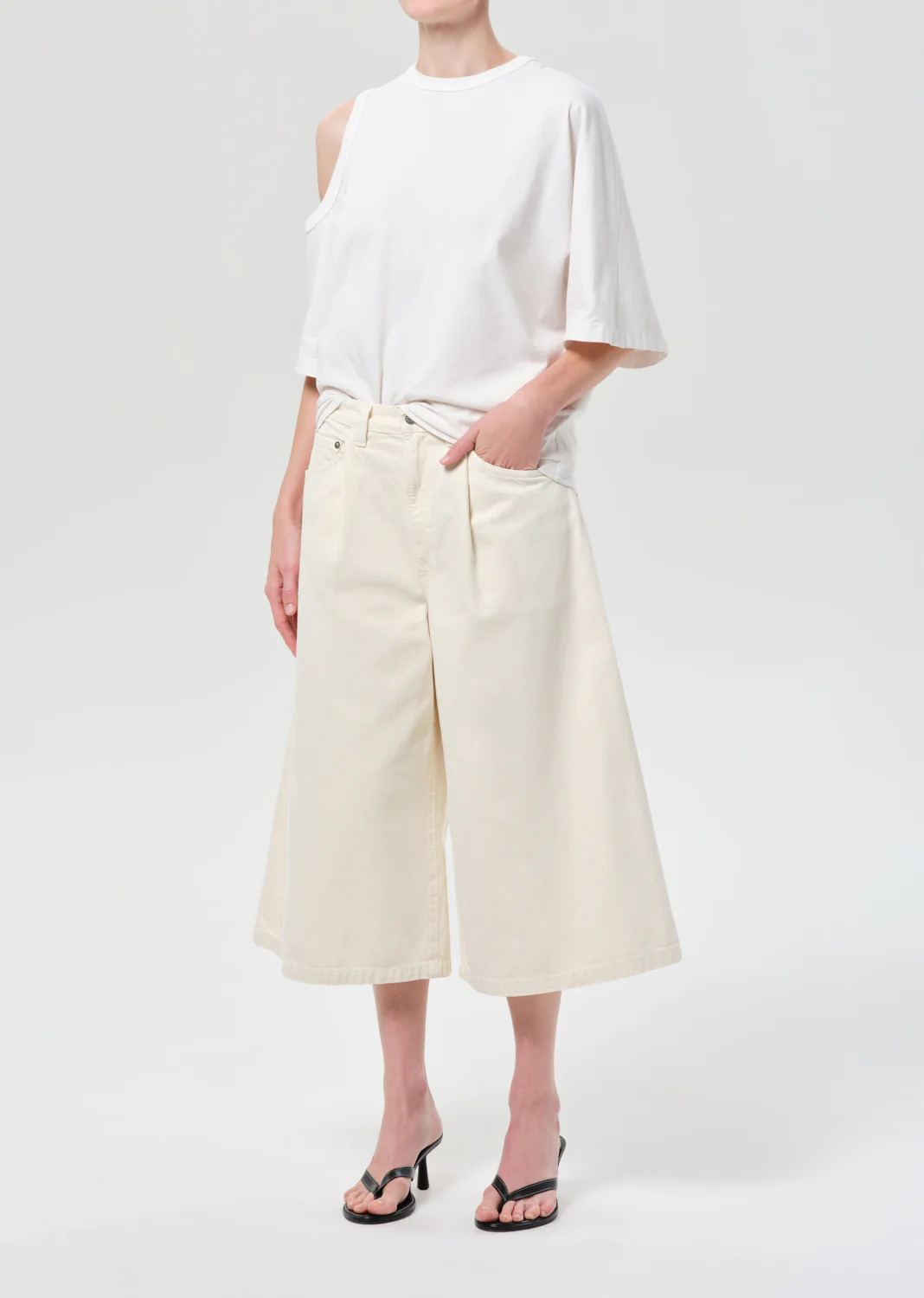 Shoulder Cut Out T-Shirt in White Ash - Image 3