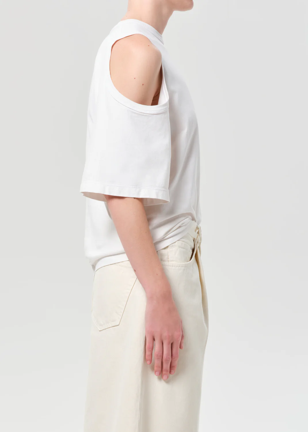 Shoulder Cut Out T-Shirt in White Ash - Image 5