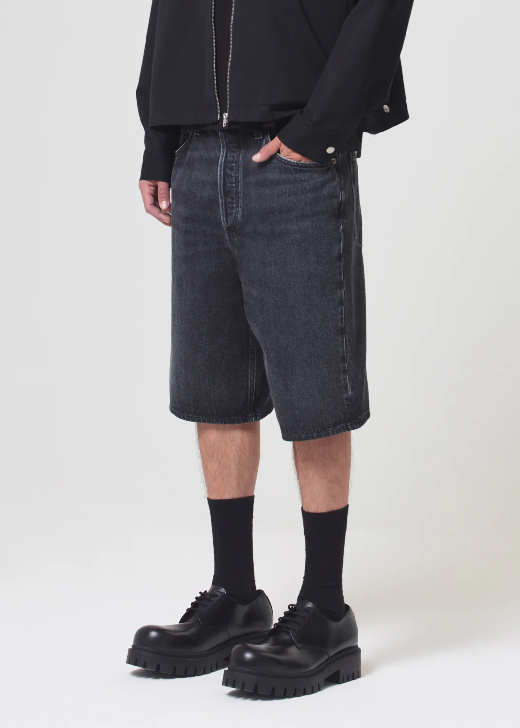 Skate Short in Paradox - Image 5