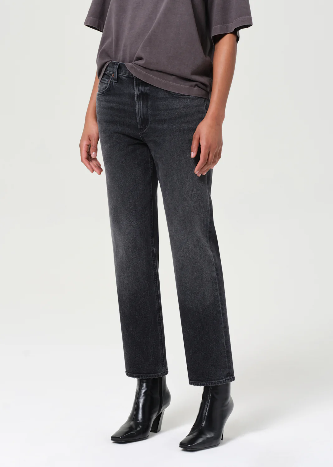 Valen Jean (Weightless Stretch) in Radius - Image 4