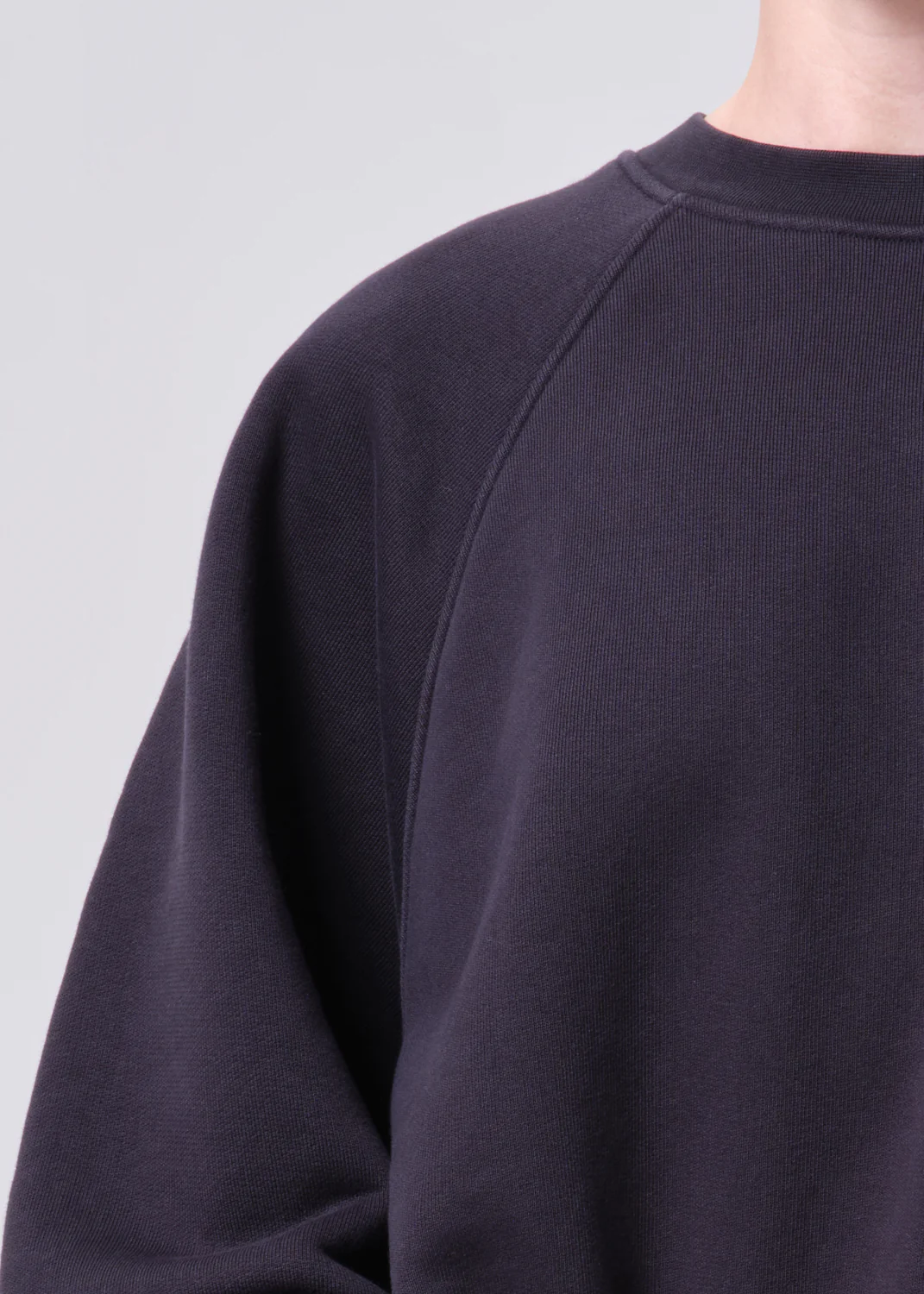 Valma Sweatshirt in Washed Black - Image 7