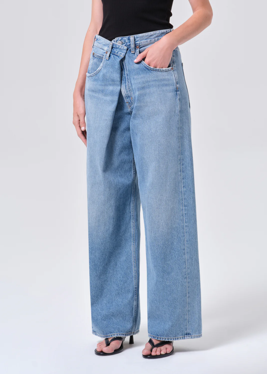 Vana Fold Jean (Weightless)  in Mantra - Image 5