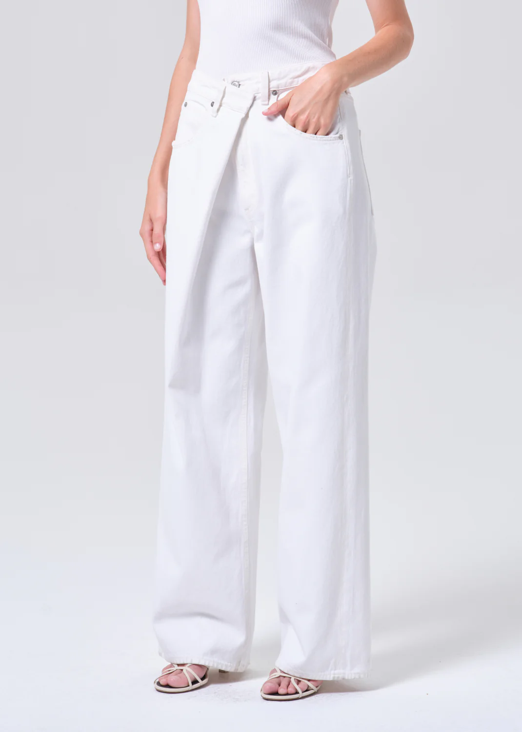 Vana Fold Jean in Milkshake - Image 5